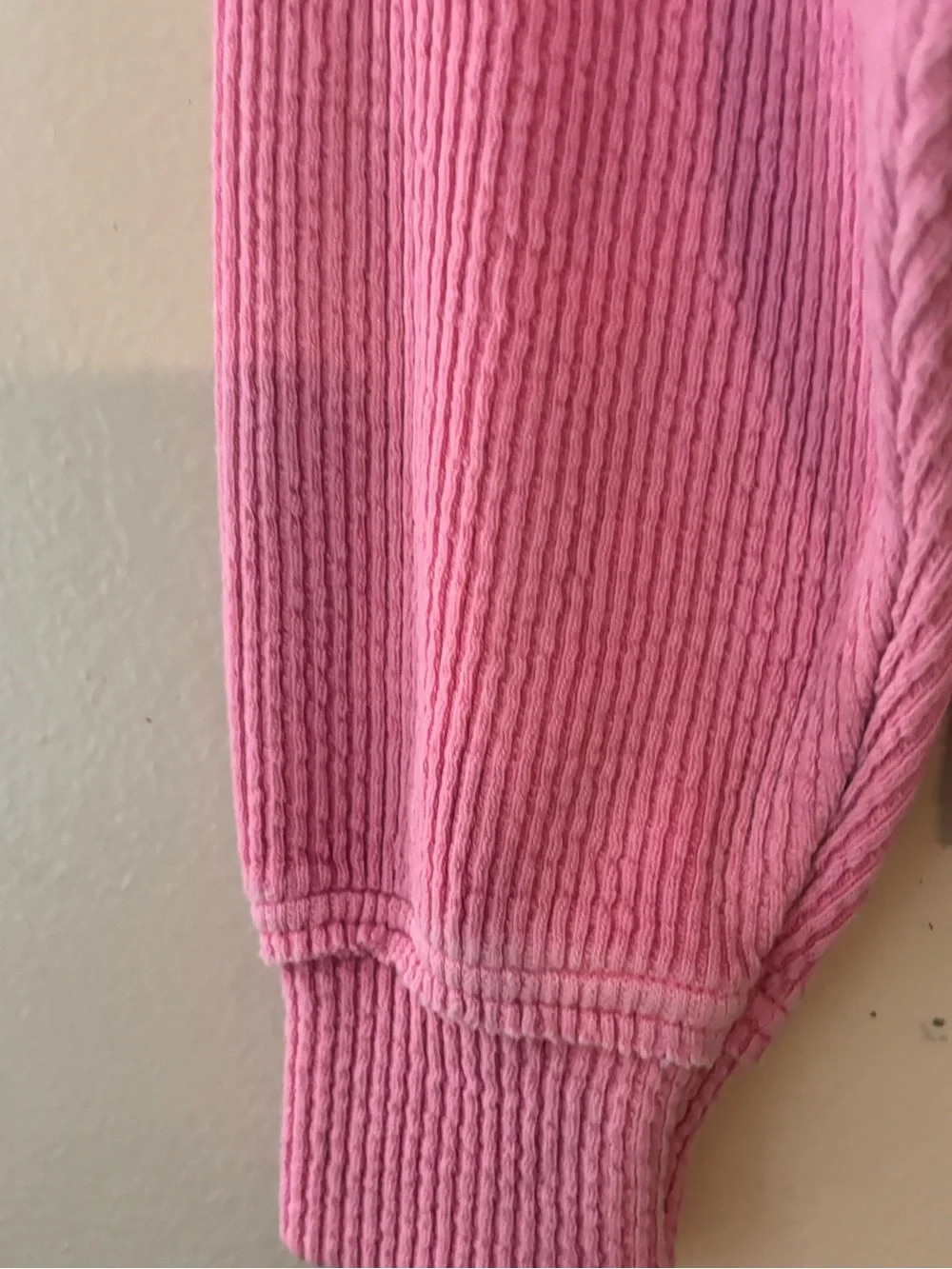 aerie  Sustainable  Real Good apparel textured Pink V-Neck Sweatshirt Pullover